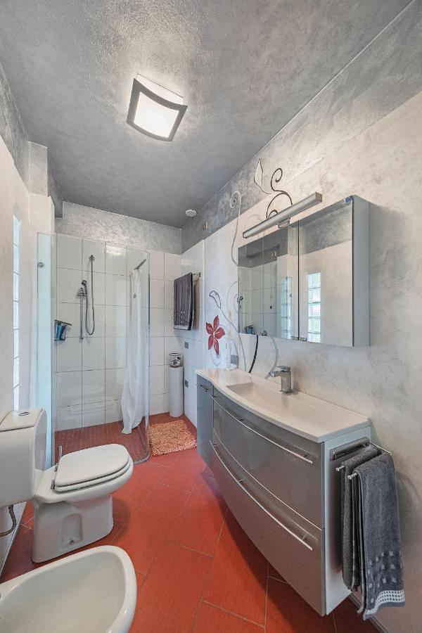 Апартаменты Poggio Picedo P1-32 By Wonderful Italy Польпенацце-дель-Гарда Экстерьер фото
